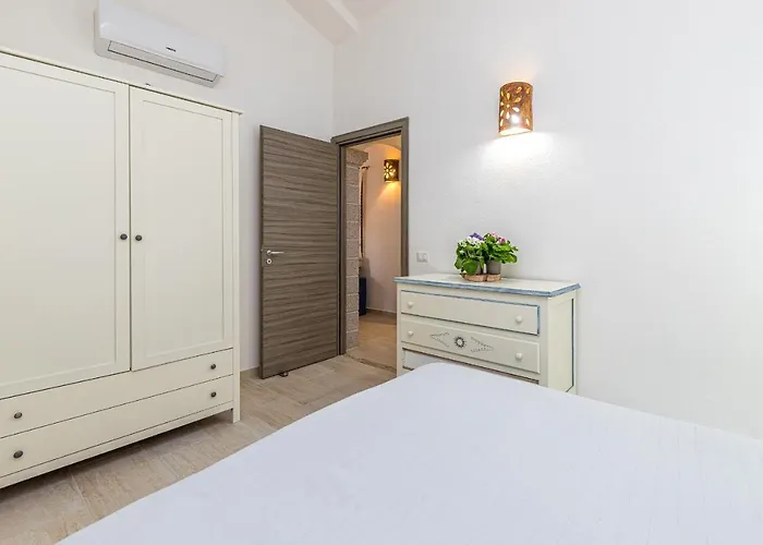 Bella Vista With Sea View - Happy Willa Cugnana